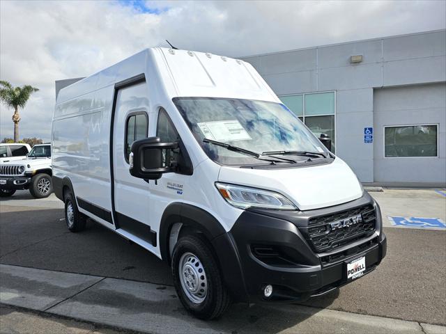 2025 Ram ProMaster Step Van Super High Roof 159" WB EXT