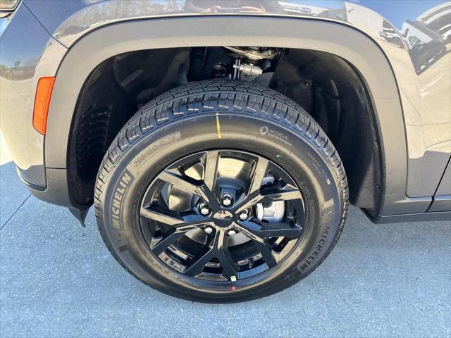 2025 Jeep Grand Cherokee GRAND CHEROKEE L ALTITUDE X 4X2