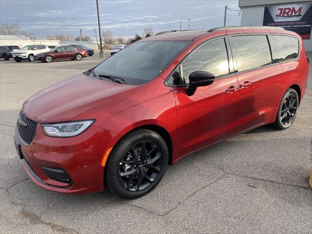 2025 Chrysler Pacifica PACIFICA LIMITED