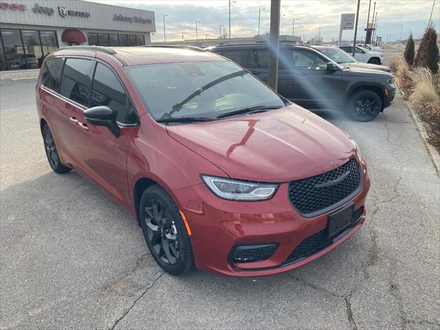 2025 Chrysler Pacifica PACIFICA LIMITED