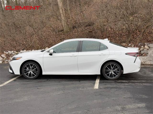 2022 Toyota Camry SE Nightshade Edition