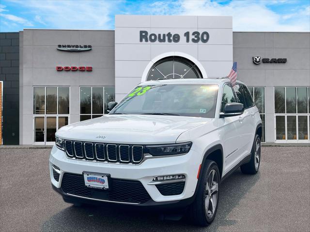 2023 Jeep Grand Cherokee Limited 4x4 2023 Jeep Grand Cherokee Limited 4x4