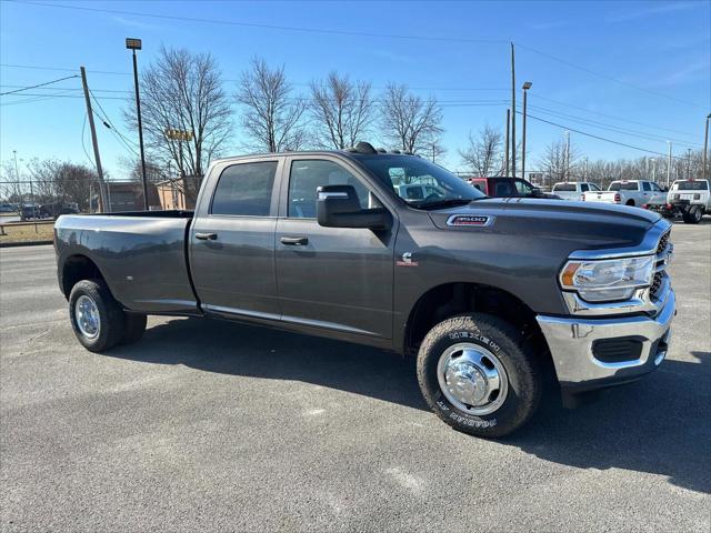 2024 RAM Ram 3500 RAM 3500 TRADESMAN CREW CAB 4X4 8 BOX