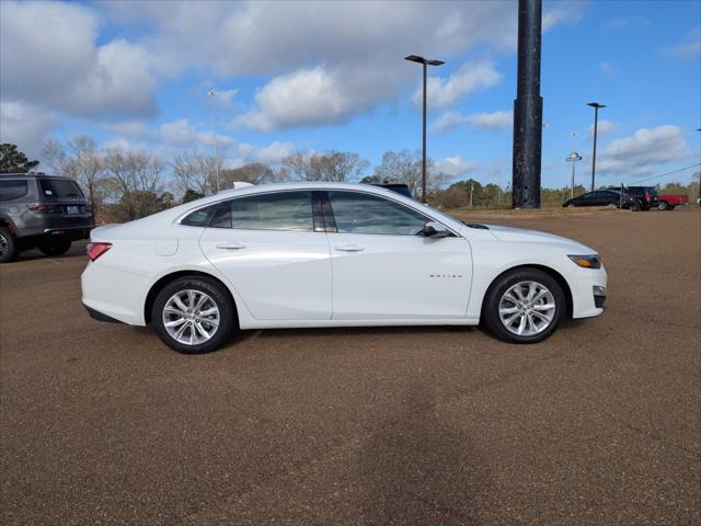 2022 Chevrolet Malibu FWD LT