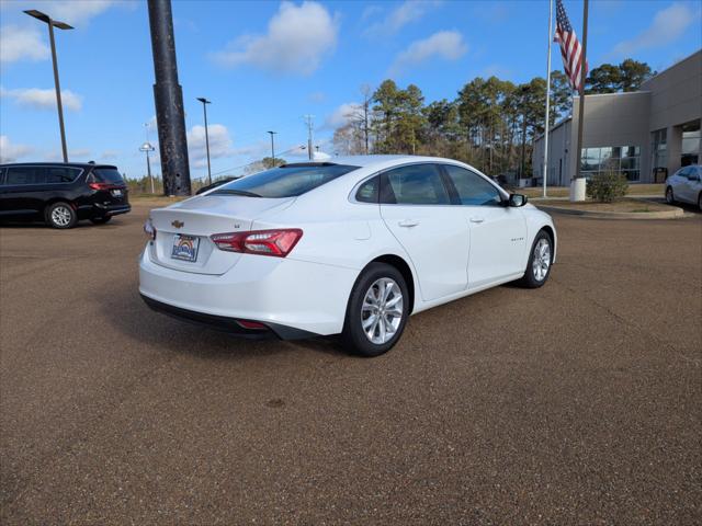 2022 Chevrolet Malibu FWD LT