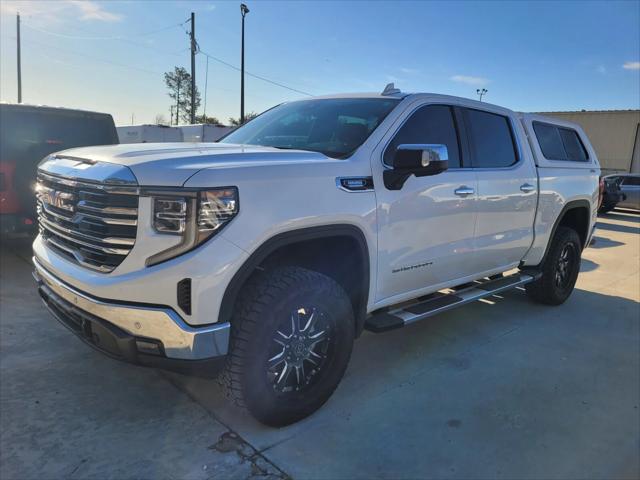 2023 GMC Sierra 1500 4WD Crew Cab Short Box SLT