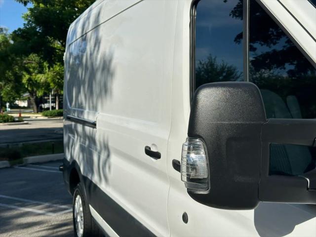 2015 Ford Transit Medium Roof w/Sliding Side Door w/LWB Van