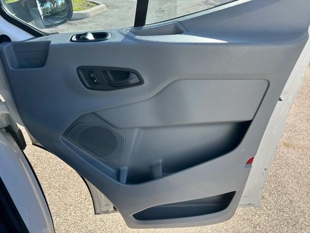 2015 Ford Transit Medium Roof w/Sliding Side Door w/LWB Van