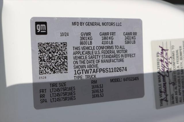 2025 GMC Savana Cargo RWD 2500 Regular Wheelbase Work Van