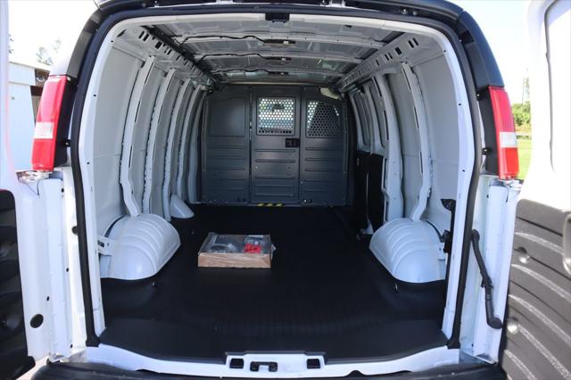 2025 GMC Savana Cargo RWD 2500 Regular Wheelbase Work Van