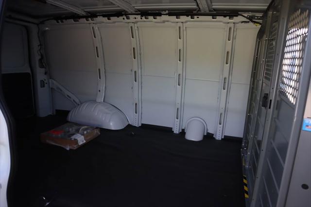 2025 GMC Savana Cargo RWD 2500 Regular Wheelbase Work Van