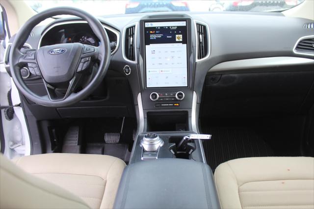 2021 Ford Edge SE