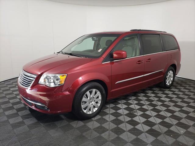 2016 Chrysler Town and Country Touring