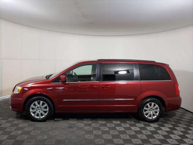 2016 Chrysler Town and Country Touring