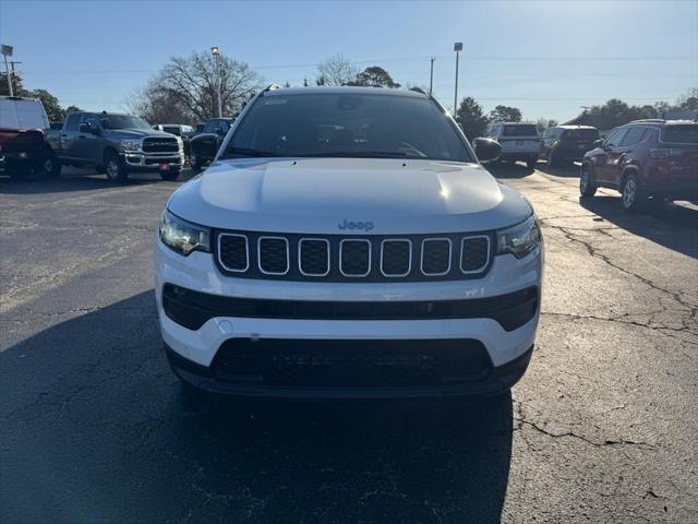 2024 Jeep Compass COMPASS LATITUDE 4X4