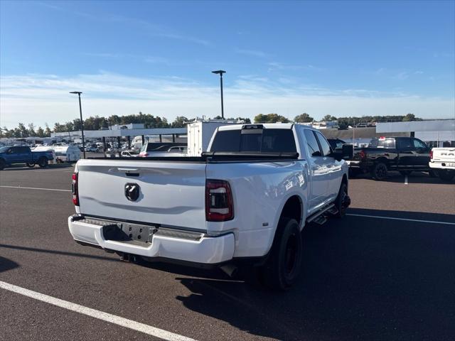 2023 RAM 3500 Laramie Crew Cab 4x4 8 Box