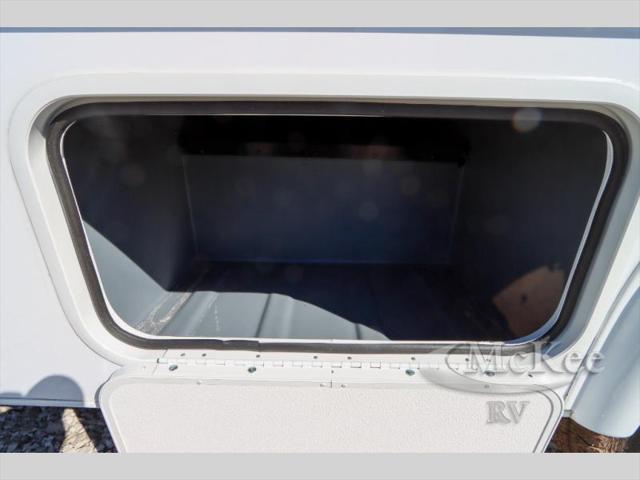 2025 Ford E-450 Cutaway Unknown