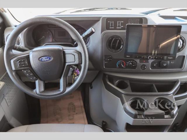 2025 Ford E-450 Cutaway Unknown