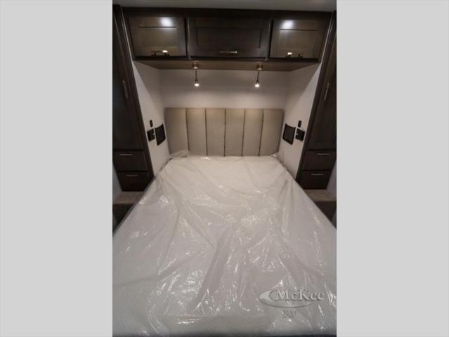 2025 Ram 5500 Tradesman/SLT