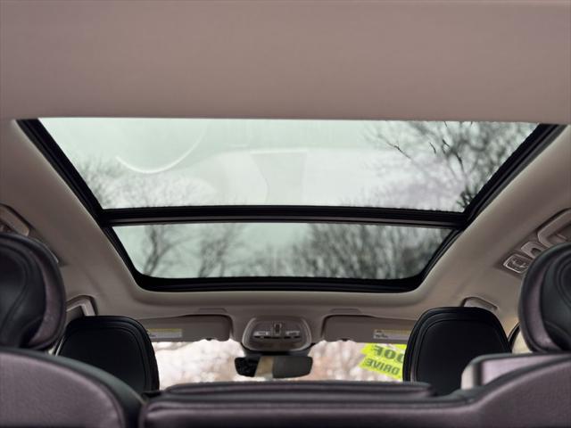 2023 Volvo XC60 B5 Plus Dark Theme