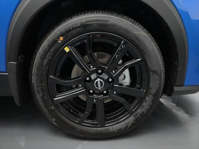 2024 Nissan Kicks SR Xtronic CVT