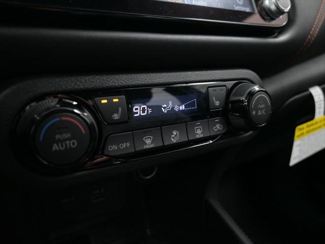 2024 Nissan Kicks SR Xtronic CVT