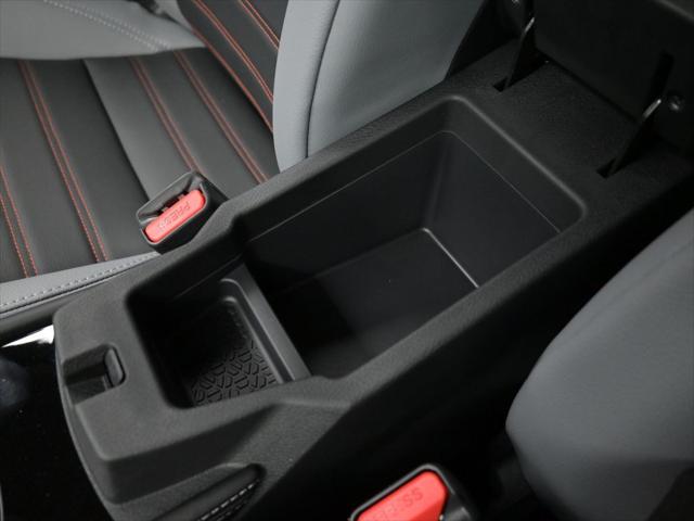2024 Nissan Kicks SR Xtronic CVT