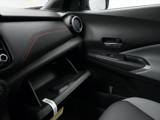 2024 Nissan Kicks SR Xtronic CVT