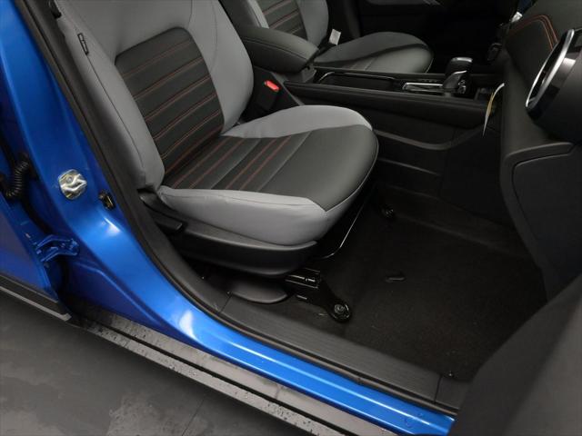 2024 Nissan Kicks SR Xtronic CVT