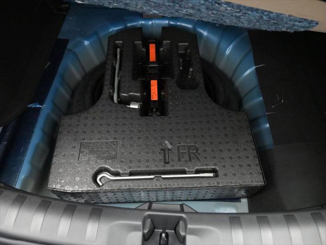 2024 Nissan Kicks SR Xtronic CVT