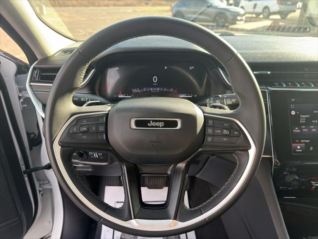 2023 Jeep Grand Cherokee L Laredo 4x4