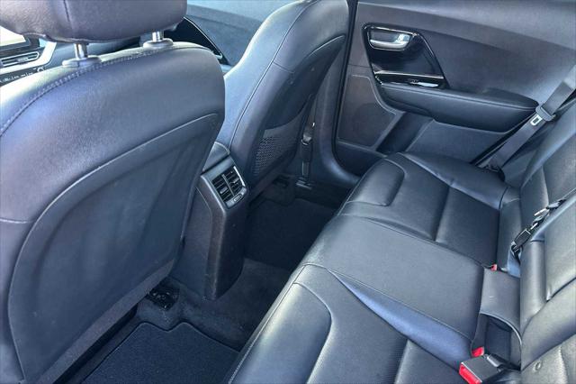 2022 Kia Niro Touring SE