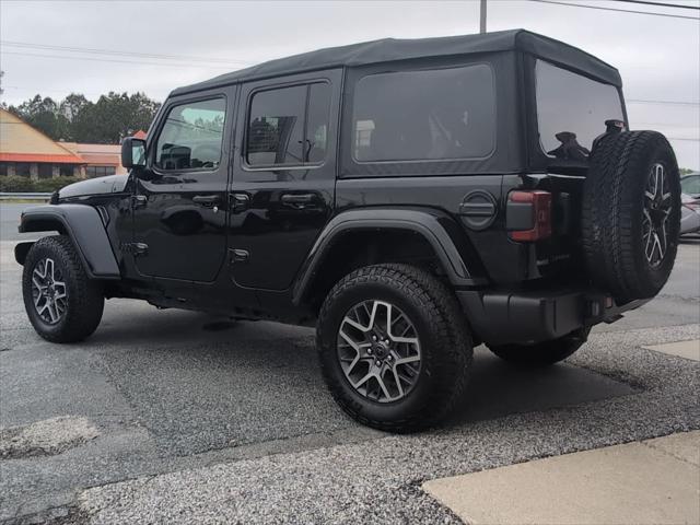 2025 Jeep Wrangler 4-Door Sahara 4x4
