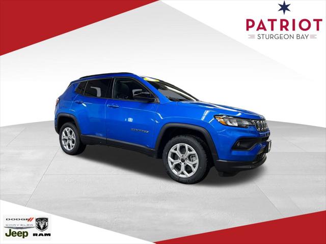 2025 Jeep Compass COMPASS LATITUDE 4X4