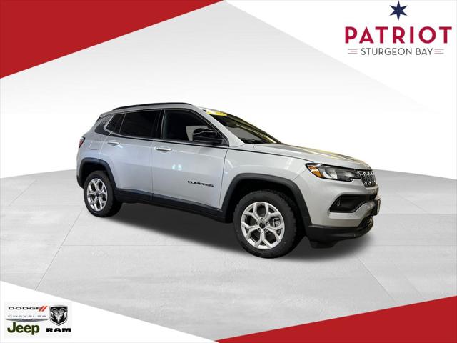 2025 Jeep Compass COMPASS LATITUDE 4X4
