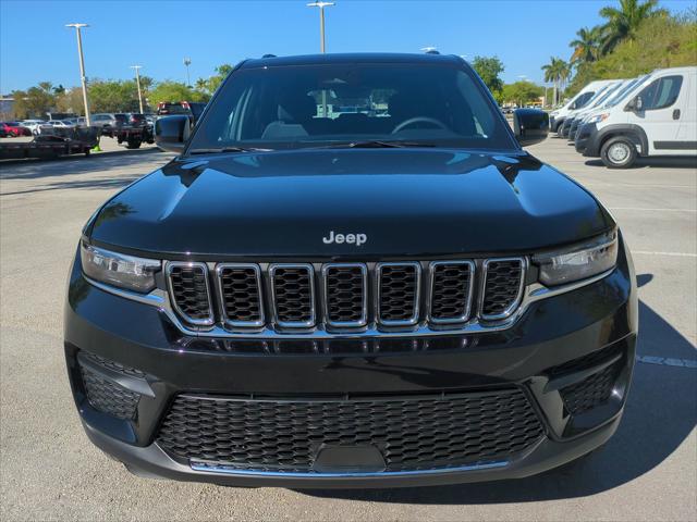 2025 Jeep Grand Cherokee GRAND CHEROKEE LAREDO X 4X2