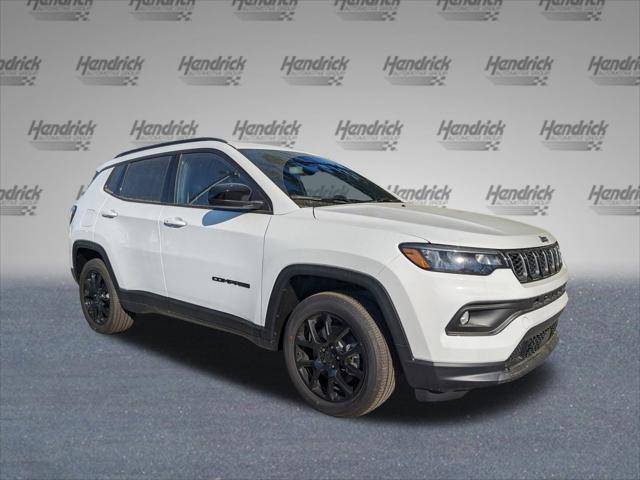 2025 Jeep Compass COMPASS LATITUDE 4X4