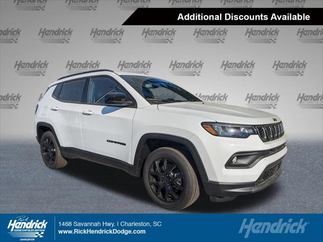 2025 Jeep Compass COMPASS LATITUDE 4X4