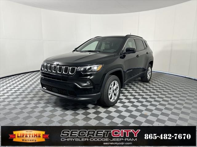 2025 Jeep Compass COMPASS LATITUDE 4X4