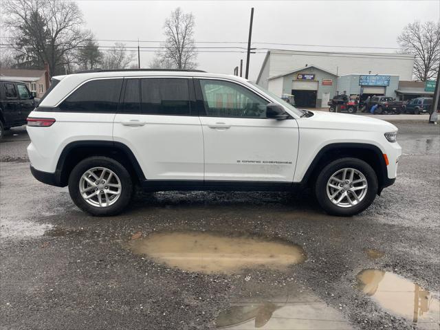 2025 Jeep Grand Cherokee GRAND CHEROKEE LAREDO X 4X4