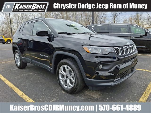 2025 Jeep Compass COMPASS LATITUDE 4X4