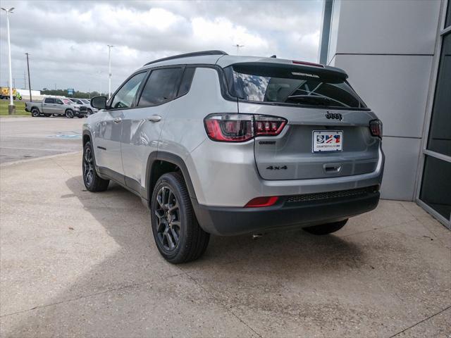 2025 Jeep Compass COMPASS LATITUDE 4X4