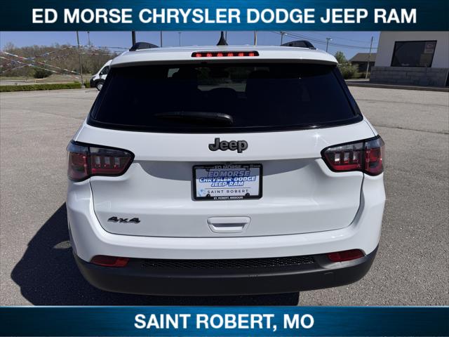 2025 Jeep Compass COMPASS LATITUDE 4X4