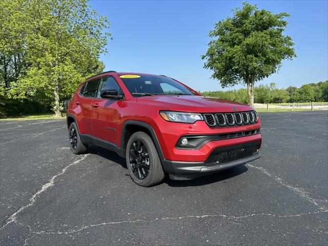 2025 Jeep Compass COMPASS LATITUDE 4X4