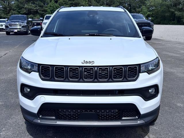 2025 Jeep Compass COMPASS LATITUDE 4X4