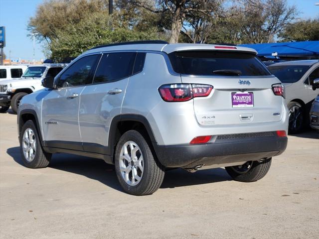 2025 Jeep Compass COMPASS LATITUDE 4X4