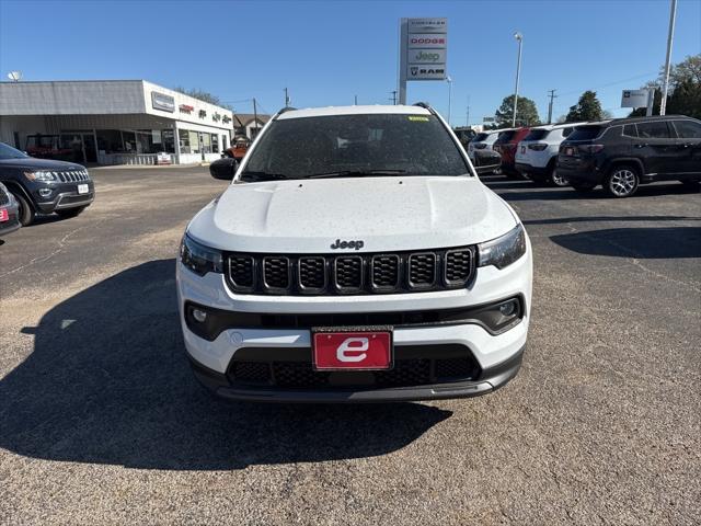 2025 Jeep Compass COMPASS LATITUDE 4X4