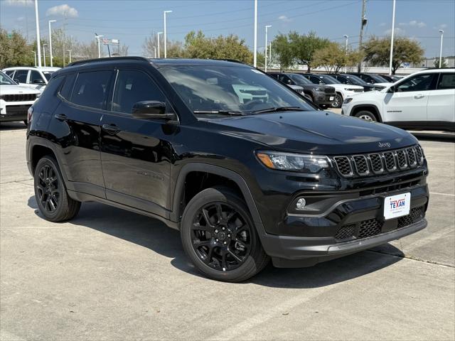 2025 Jeep Compass COMPASS LATITUDE 4X4