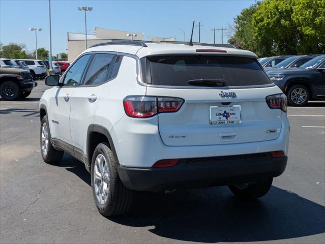 2025 Jeep Compass COMPASS LATITUDE 4X4