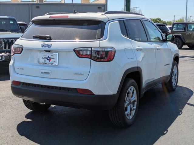 2025 Jeep Compass COMPASS LATITUDE 4X4